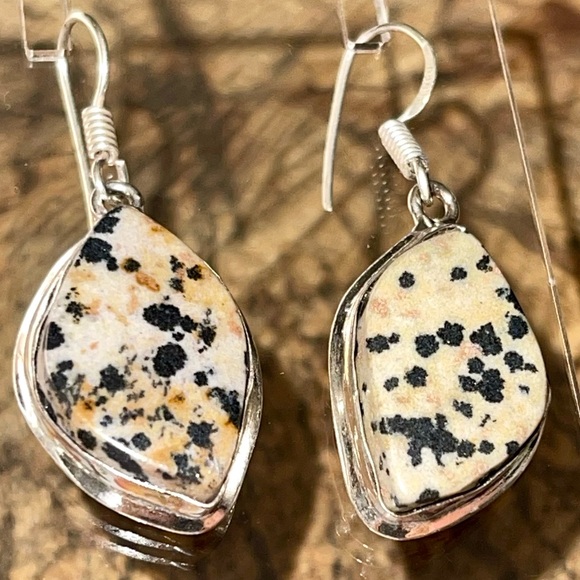 Dalmatian Stone Earrings 1 1/2” - Picture 1 of 7